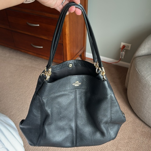 Coach purse - Picture 4 of 5